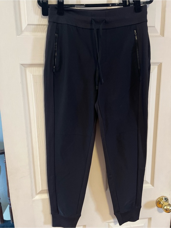 Athleta Pants - #145 Athleta Black Travel Jogger Pants Zip Pocket Performance Size 6